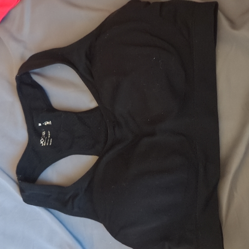 black padded sports bra